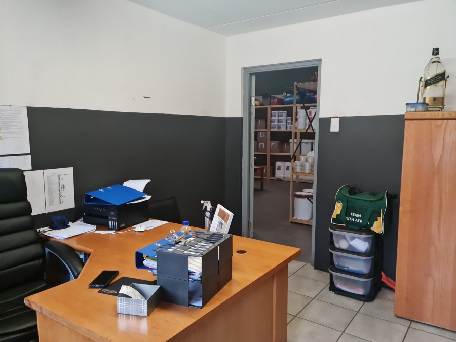 To Let commercial Property for Rent in Somerset West Business Park Western Cape